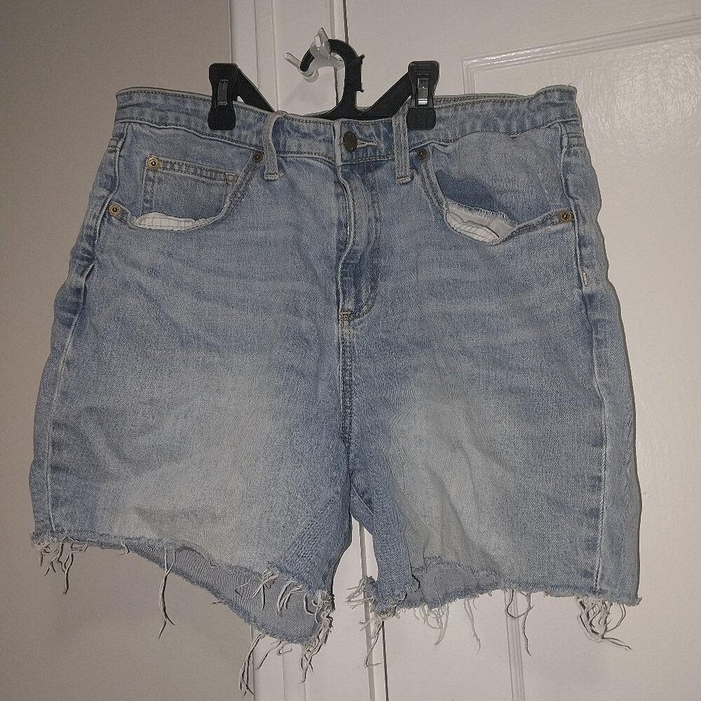 Universal Thread Blue Jean Shorts with High-Waisted Fit and Frayed Hem